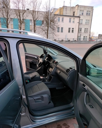 Volkswagen Touran cena 12000 przebieg: 283964, rok produkcji 2006 z Koszalin małe 121